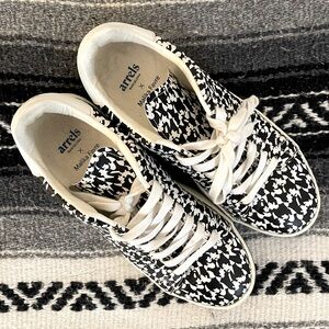Arrels Barcelona x Malika Favre Sneakers